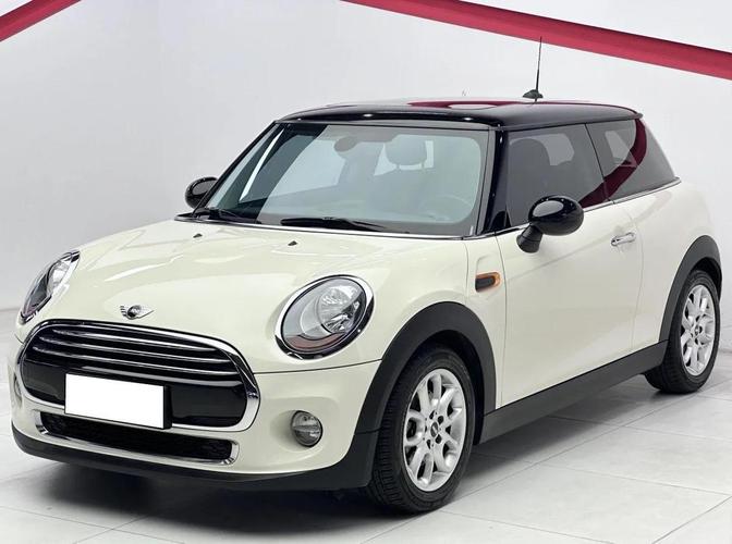 宝马mini四门报价及图片 宝马mini四门报价及图片新车