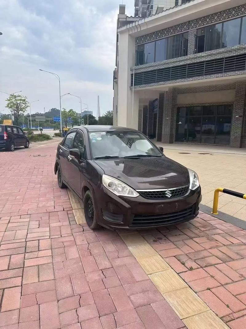 昌河铃木利亚纳车怎么样 昌河铃木利亚纳参数配置