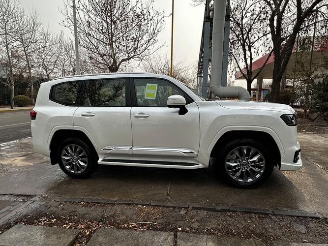 新款陆巡lc300(新款陆巡35t配置)