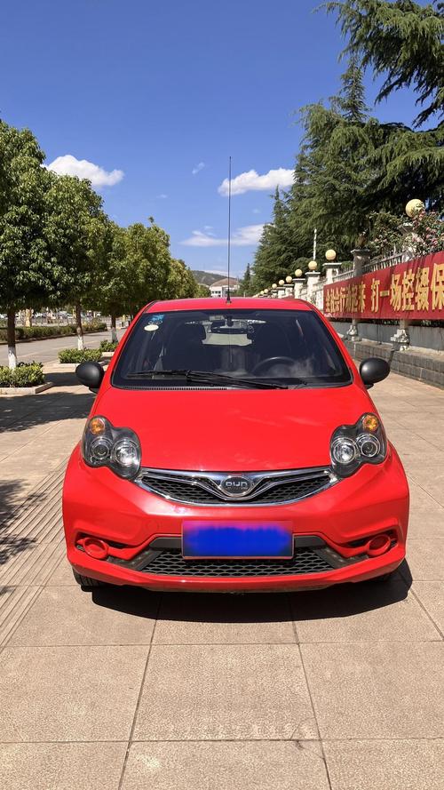 比亚迪fo还有新车吗／比亚迪f0在售吗