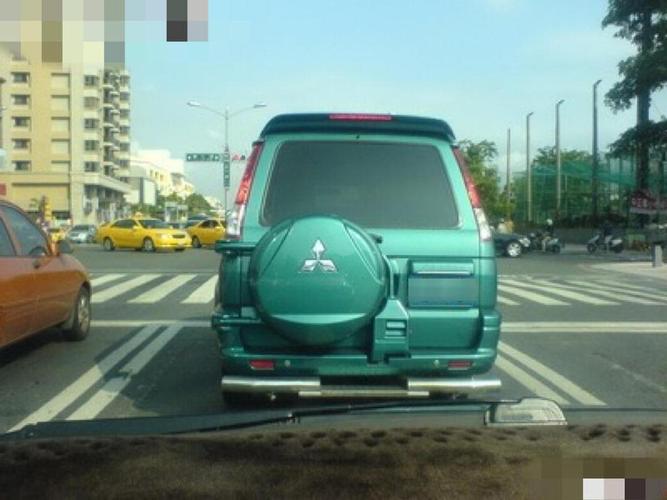 三菱富利卡 三菱 富利卡