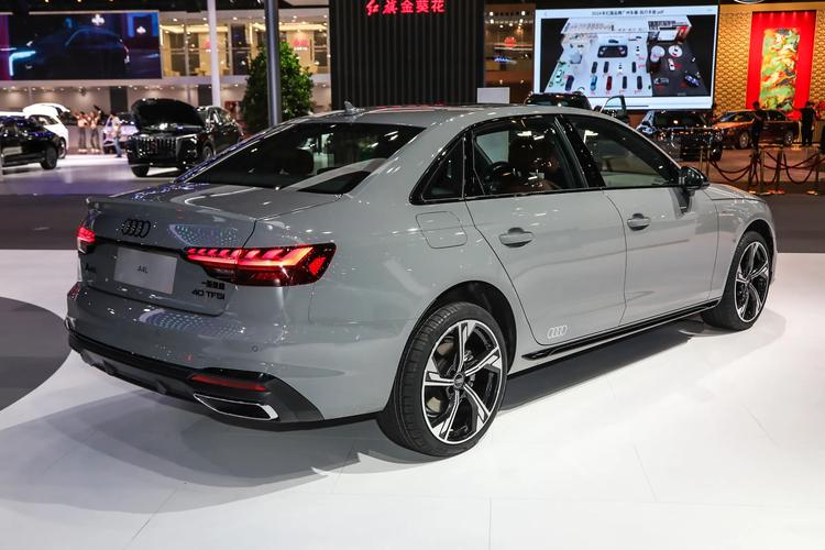 奥迪a4l汽车图片／奥迪a4l汽车图片高清