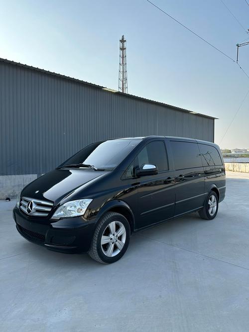 奔驰v雅诺 奔驰图雅诺