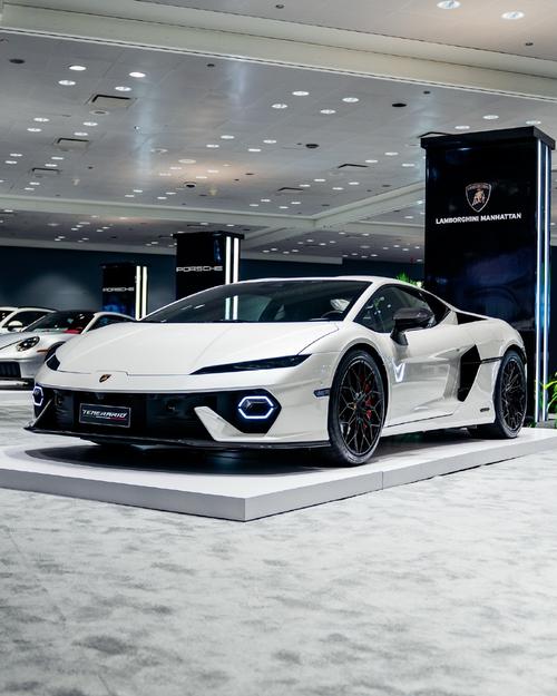 兰博基尼轿跑 兰博基尼 轿跑