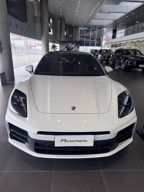 保时捷女士轿跑车新款／保时捷女款跑车图片