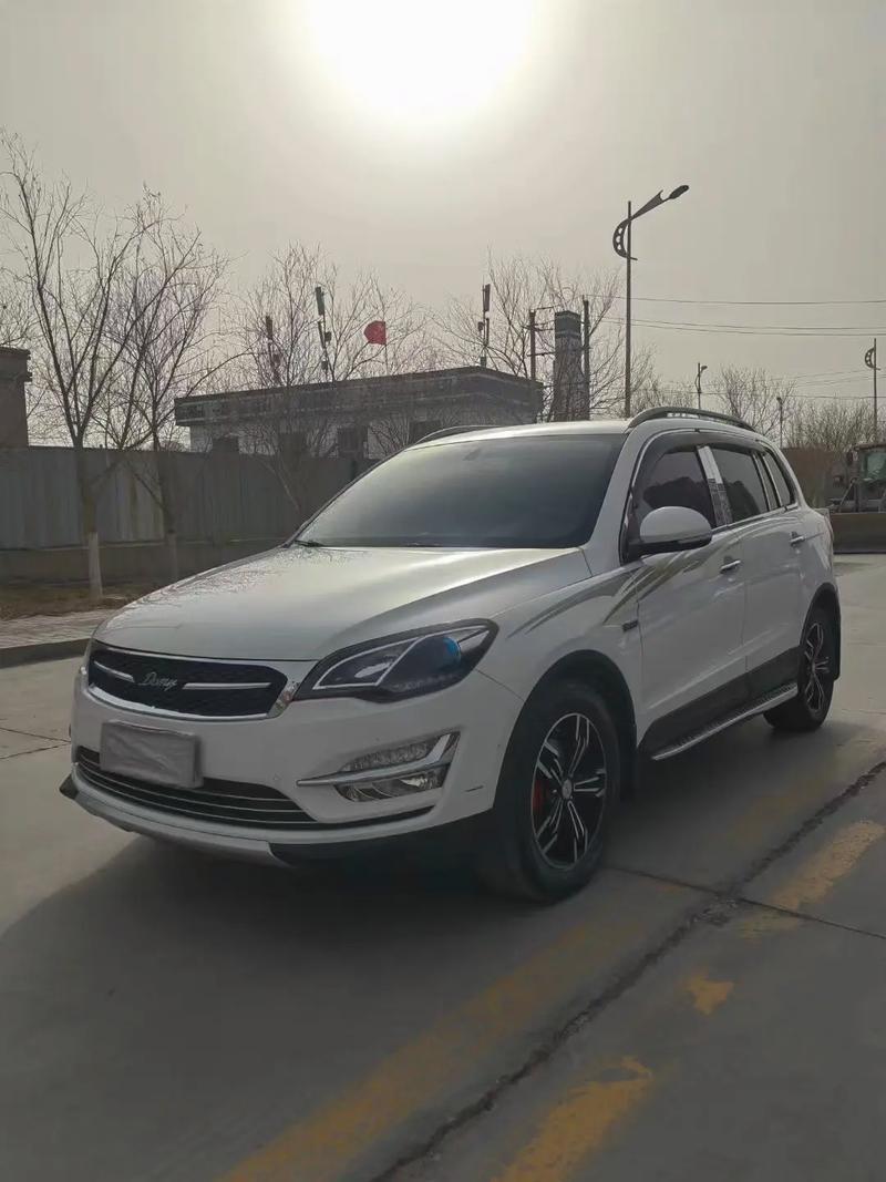 众泰大迈x5价格图片／众泰suv新款大迈x5