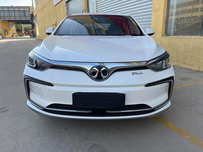 北汽制造eu系列(北汽新能源eu系列车型介绍)