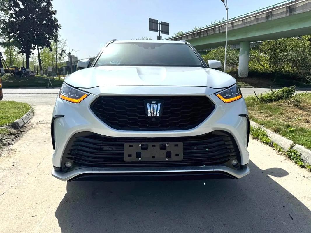 2022款皇冠报价及图片(皇冠新车报价2020款)