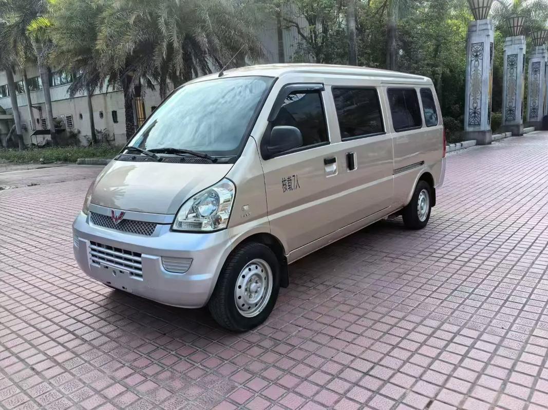 加长面包车,加长面包车有几款车型