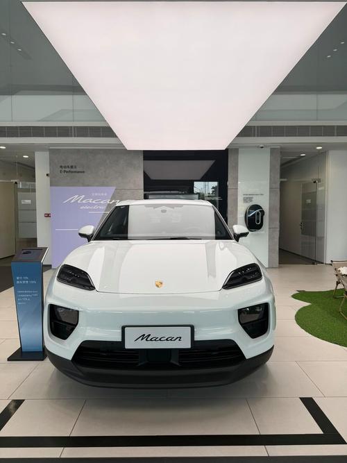 保时捷纯电动汽车价格/保时捷纯电轿车