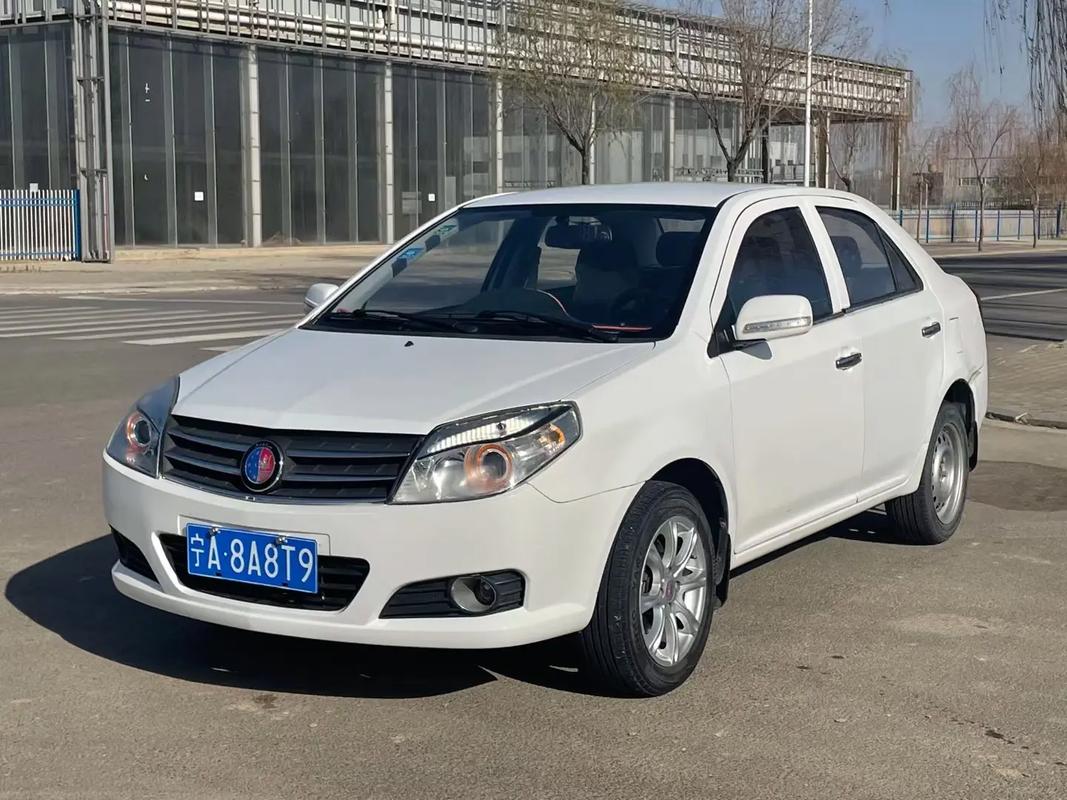 吉利金刚2011款和配置(吉利 金刚 2011款 15 手动 政府采购版)